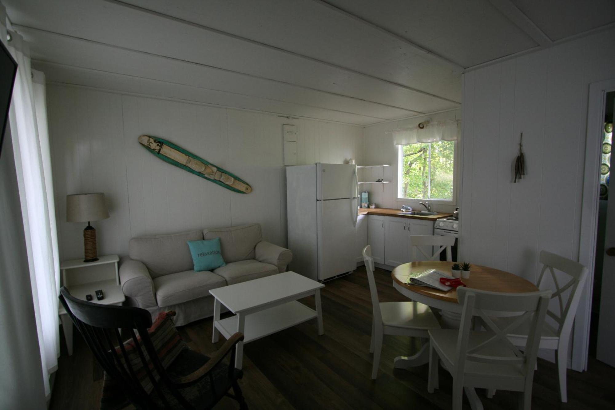 Beachside On Lake Muskoka Port Carling Exterior photo